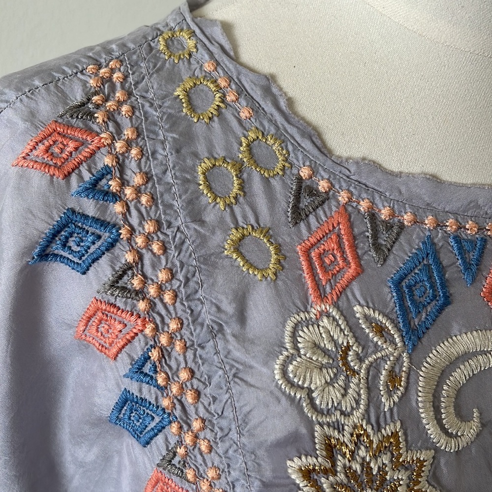 NWT Beautiful Johnny Was BIYA Embroidered Top 🌸